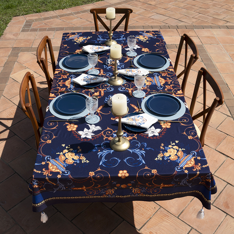 Mantel Bluish