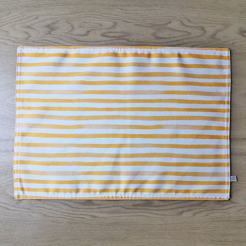Individual doble faz Ikat amarillo