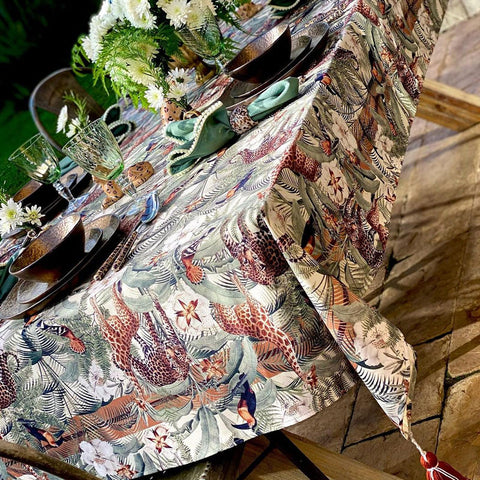 Mantel Safari