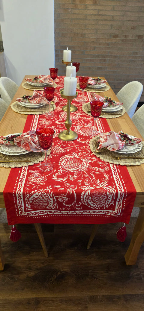 Camino de mesa Carmesí