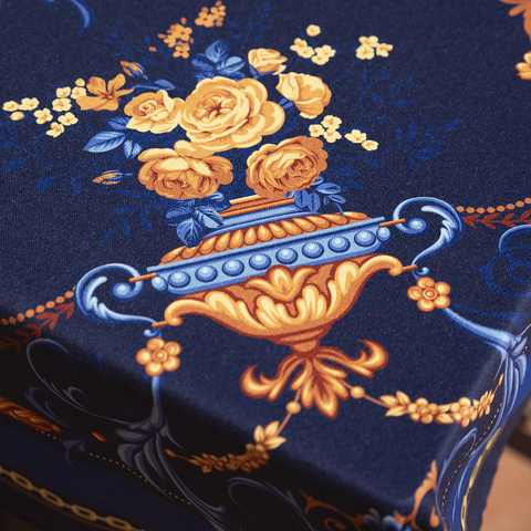 Mantel Bluish