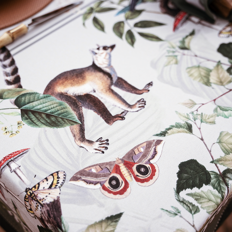 Camino de mesa Lemur