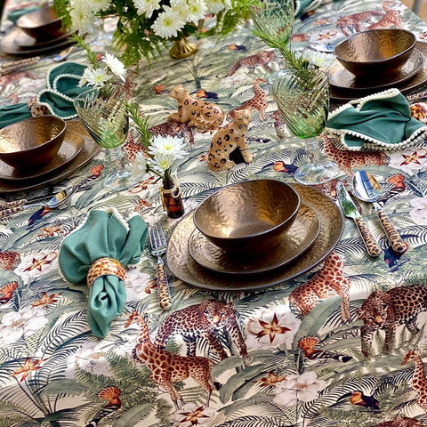 Mantel Safari